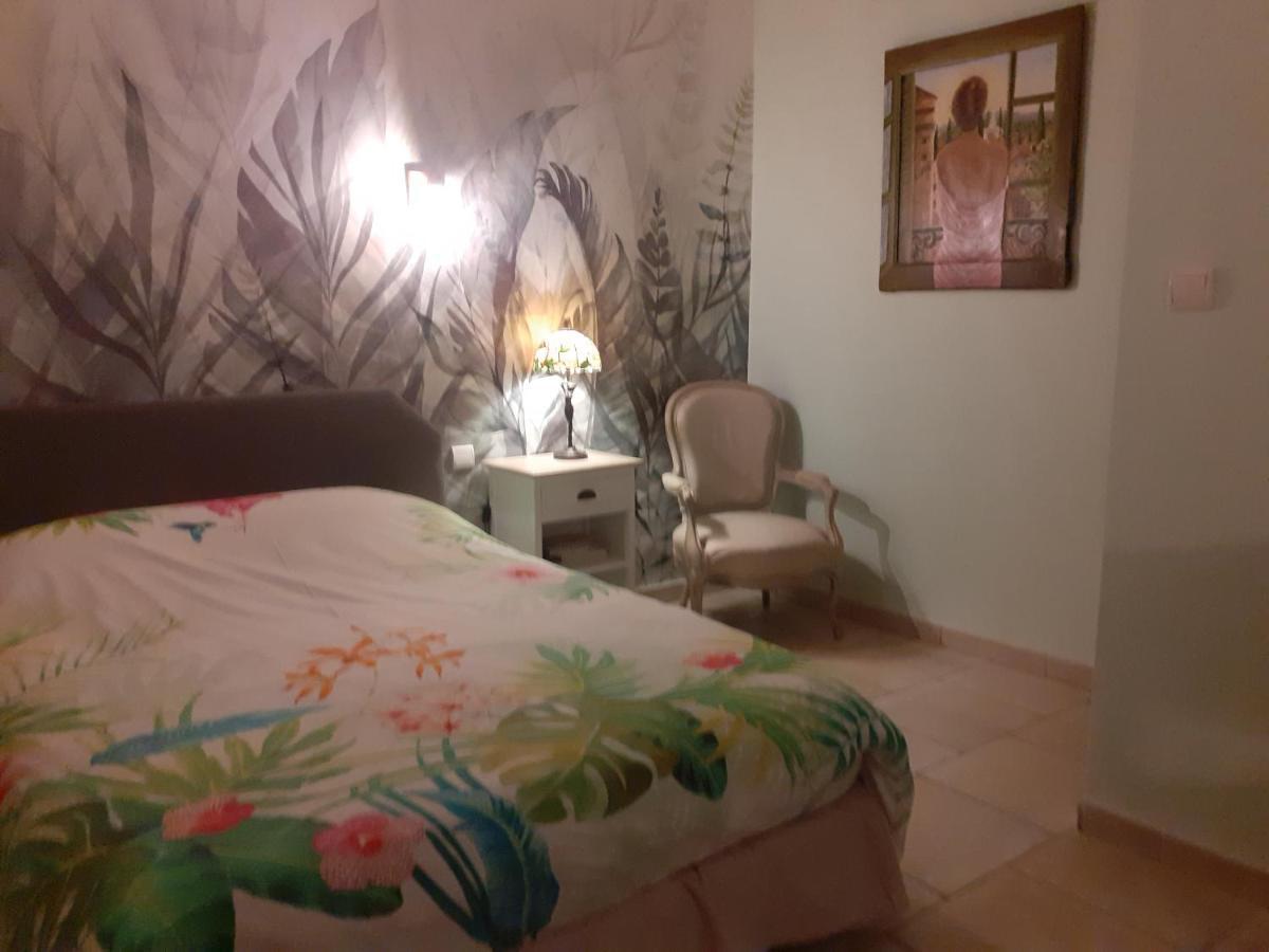 7 , Le Haut Montraye Pace  Ngoại thất bức ảnh