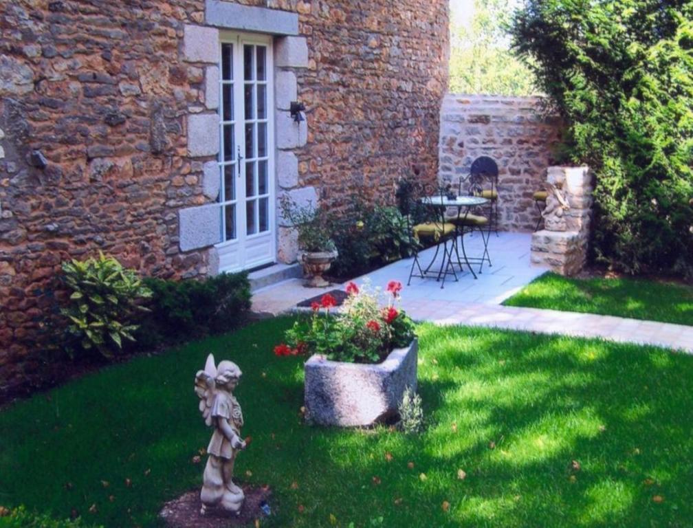 7 , Le Haut Montraye Pace  Ngoại thất bức ảnh